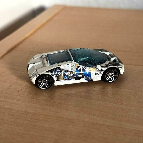 Vintage 1997 Hot Wheels Ford GT-90 Anime Series 1:64 Diecast Model Car - Picture 5 of 9